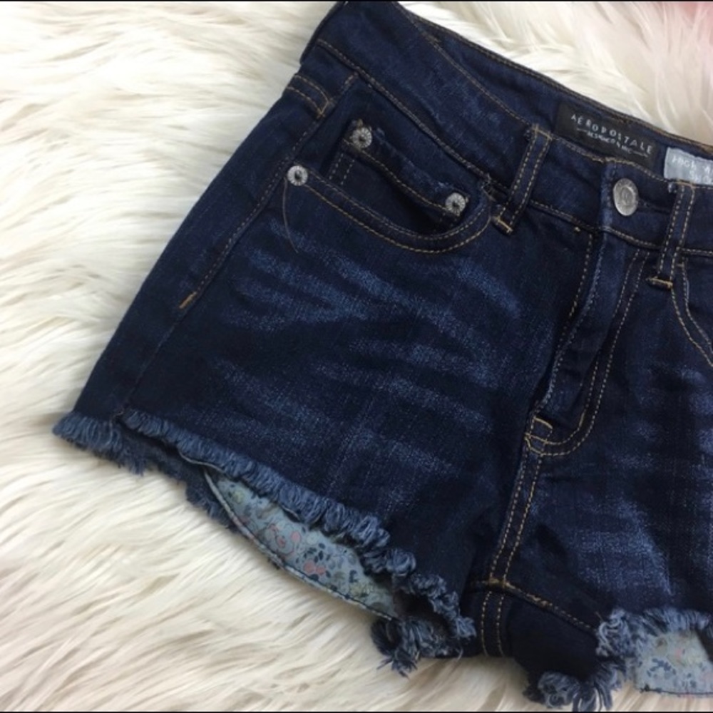 Aeropostale High Waisted Shorty Dark Wash